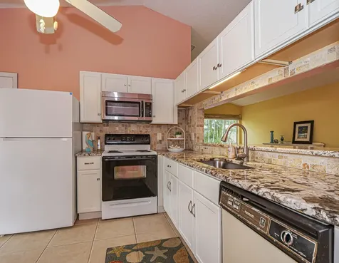 2050 Se West Dunbrooke Circle Port Saint Lucie FL 34952
