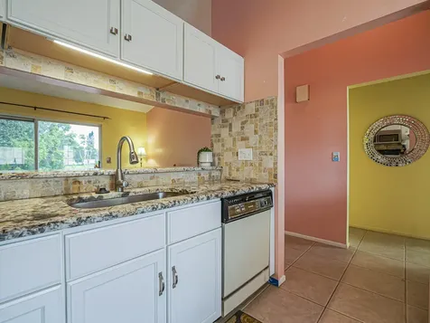 2050 Se West Dunbrooke Circle Port Saint Lucie FL 34952
