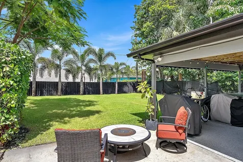 631 S Palmway Lake Worth Beach FL 33460