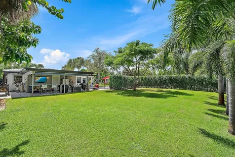 631 S Palmway Lake Worth Beach FL 33460
