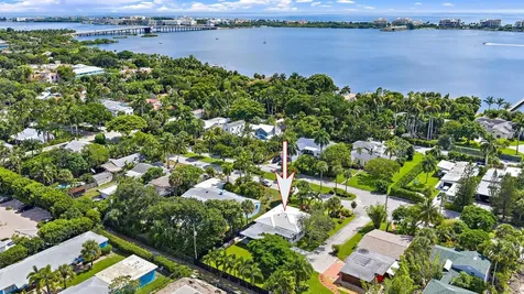 631 S Palmway Lake Worth Beach FL 33460