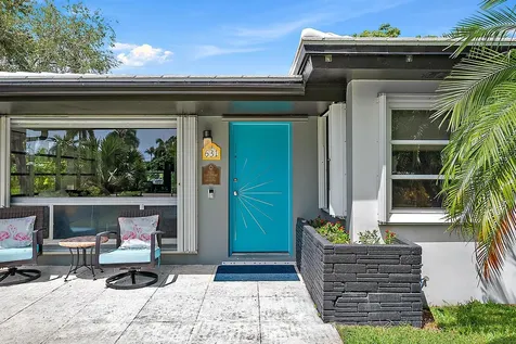 631 S Palmway Lake Worth Beach FL 33460