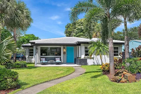 631 S Palmway Lake Worth Beach FL 33460