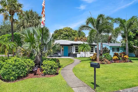 631 S Palmway Lake Worth Beach FL 33460