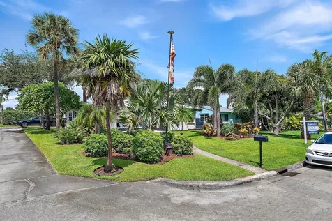 631 S Palmway Lake Worth Beach FL 33460