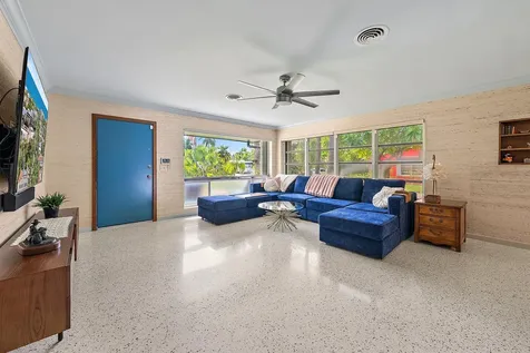 631 S Palmway Lake Worth Beach FL 33460