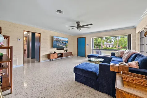 631 S Palmway Lake Worth Beach FL 33460