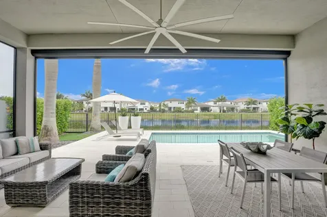 9052 Chauvet Way Boca Raton FL 33496