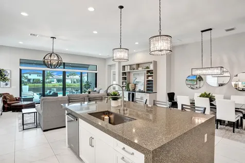 9052 Chauvet Way Boca Raton FL 33496