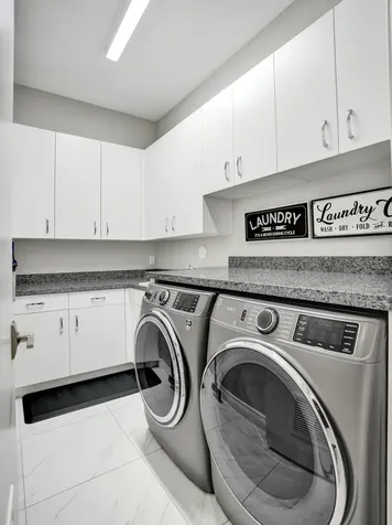 9052 Chauvet Way Boca Raton FL 33496