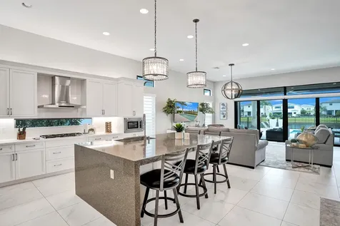 9052 Chauvet Way Boca Raton FL 33496