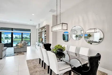 9052 Chauvet Way Boca Raton FL 33496