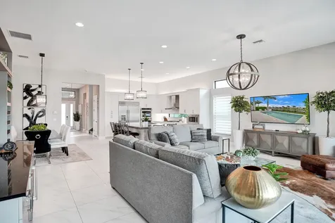 9052 Chauvet Way Boca Raton FL 33496