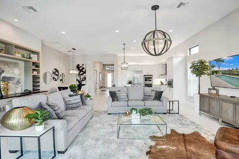 9052 Chauvet Way Boca Raton FL 33496