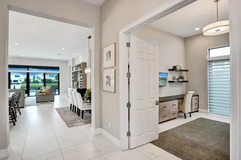 9052 Chauvet Way Boca Raton FL 33496