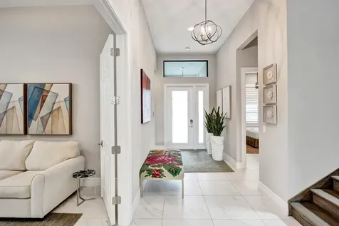 9052 Chauvet Way Boca Raton FL 33496