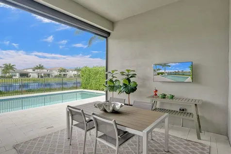 9052 Chauvet Way Boca Raton FL 33496