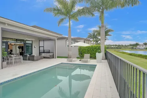 9052 Chauvet Way Boca Raton FL 33496