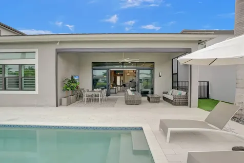 9052 Chauvet Way Boca Raton FL 33496