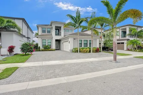 9052 Chauvet Way Boca Raton FL 33496