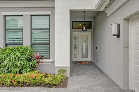 9052 Chauvet Way Boca Raton FL 33496