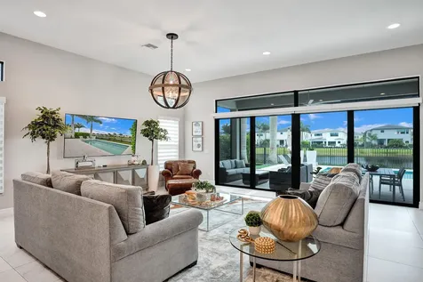 9052 Chauvet Way Boca Raton FL 33496