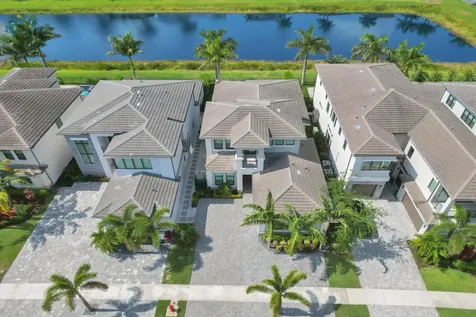 9052 Chauvet Way Boca Raton FL 33496