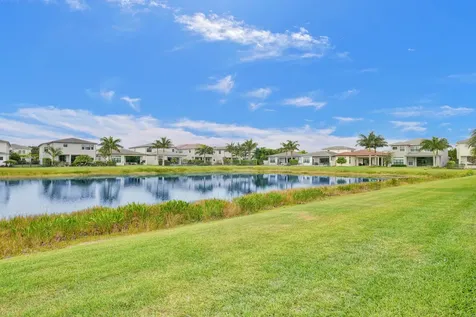 9052 Chauvet Way Boca Raton FL 33496