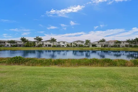 9052 Chauvet Way Boca Raton FL 33496