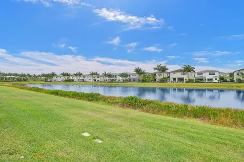 9052 Chauvet Way Boca Raton FL 33496