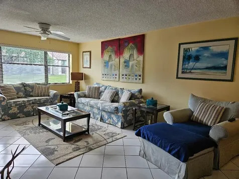 7706 Tahiti Lane Lake Worth FL 33467