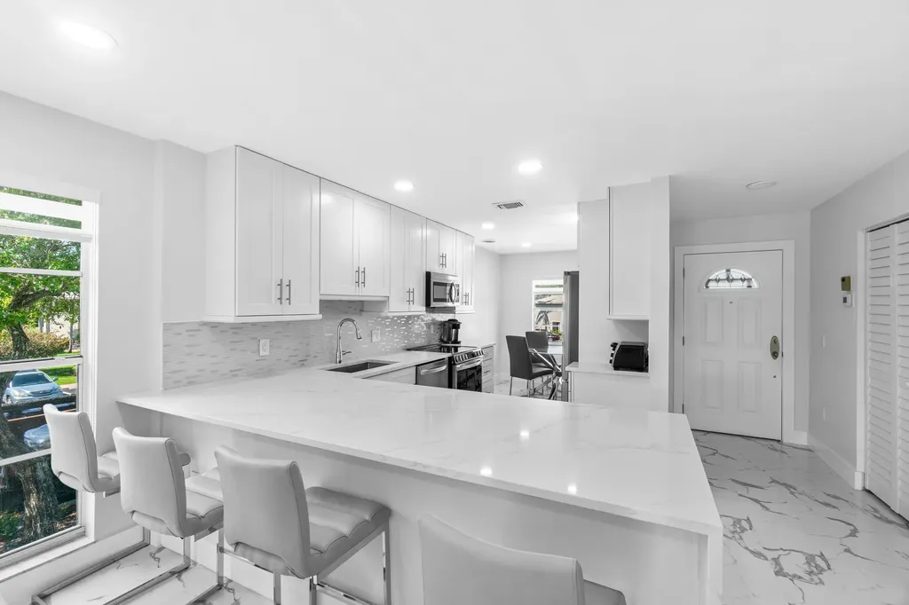 6 Stratford Drive Boynton Beach FL 33436