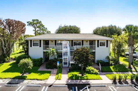6 Stratford Drive Boynton Beach FL 33436