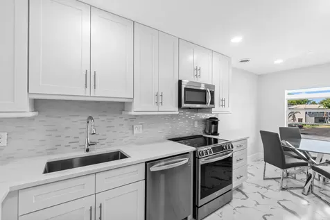 6 Stratford Drive Boynton Beach FL 33436