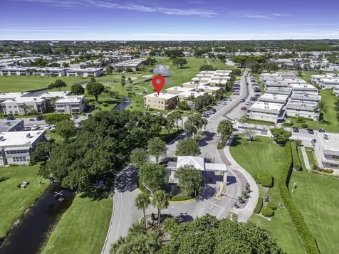 480 Flanders J Delray Beach FL 33484