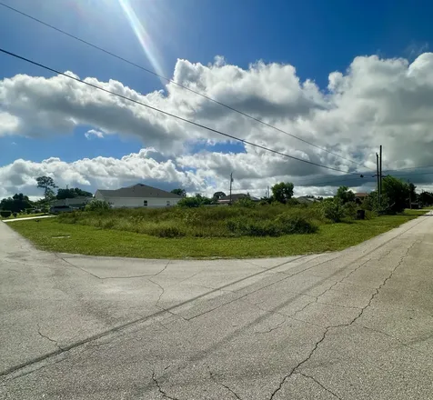 690 SW Gailbreath Avenue Port Saint Lucie FL 34953