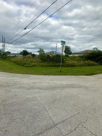 689 SW Fair Avenue Port Saint Lucie FL 34953
