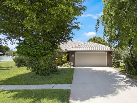 7431 Hazelwood Circle Lake Worth FL 33467