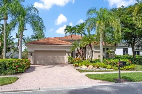 9004 Lakes Boulevard West Palm Beach FL 33412