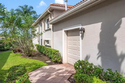 9004 Lakes Boulevard West Palm Beach FL 33412