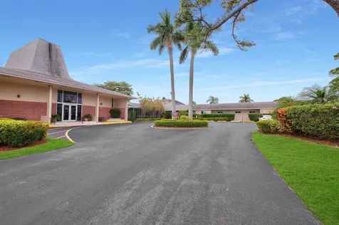 2581 N Garden Drive Lake Worth FL 33461
