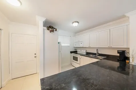 2581 N Garden Drive Lake Worth FL 33461