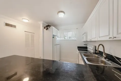 2581 N Garden Drive Lake Worth FL 33461