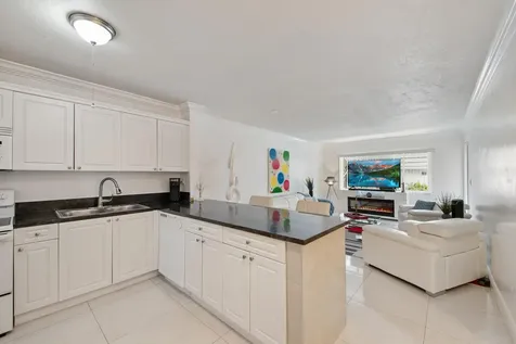 2581 N Garden Drive Lake Worth FL 33461