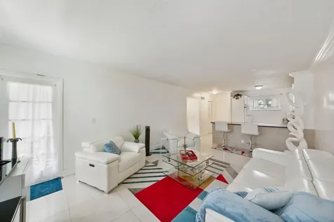 2581 N Garden Drive Lake Worth FL 33461