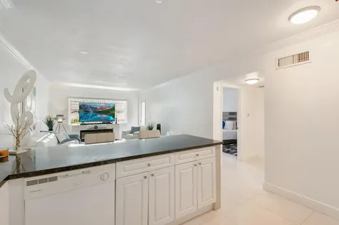 2581 N Garden Drive Lake Worth FL 33461