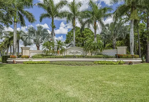5605 Spanish River Road Fort Pierce FL 34951