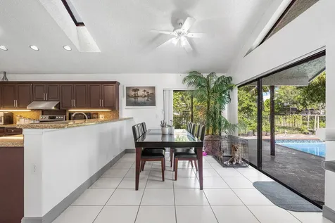 6335 Nw 52nd Street Coral Springs FL 33067
