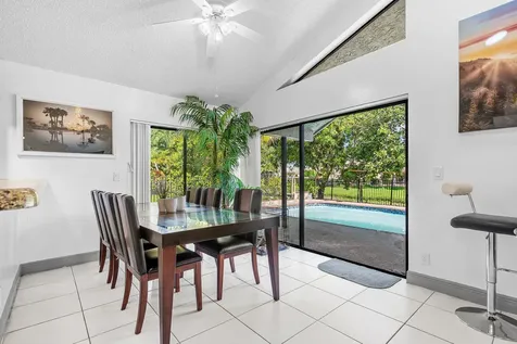 6335 Nw 52nd Street Coral Springs FL 33067