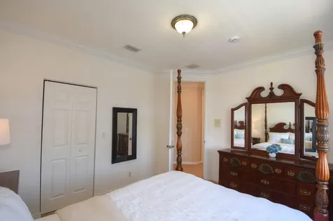 9891 Via Bernini Lake Worth FL 33467